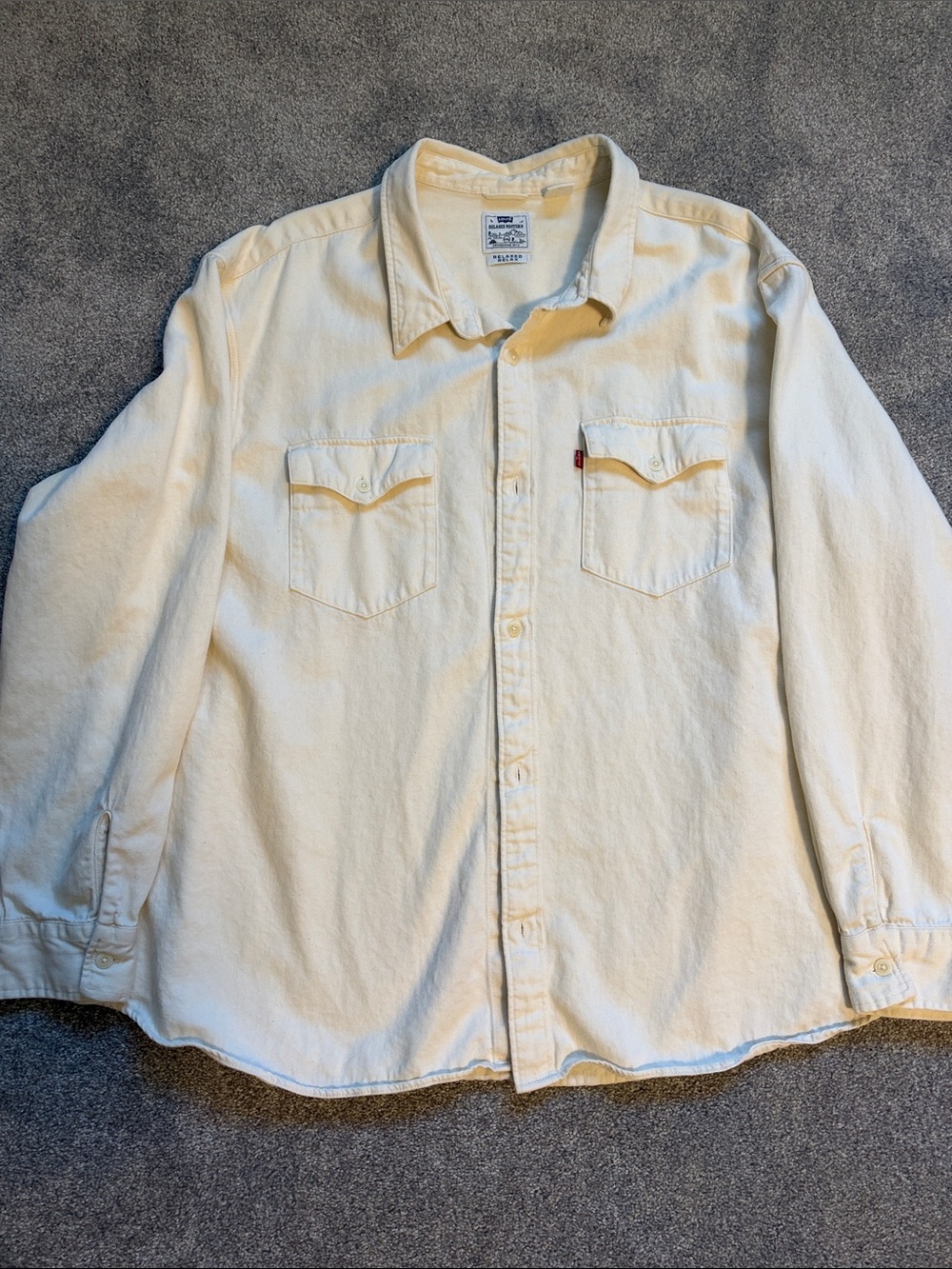 Levi's Cream Long-Sleeve Button-Down Work Shirt
